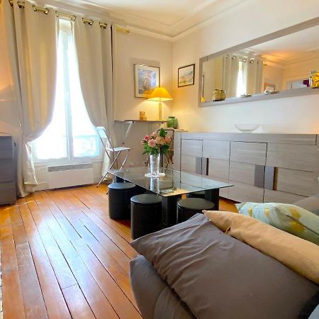 L'Appartement Orsel Paris Exterior photo