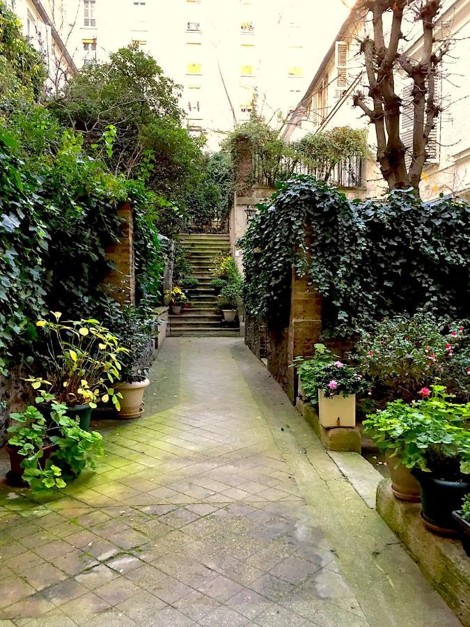 L'Appartement Orsel Paris Exterior photo
